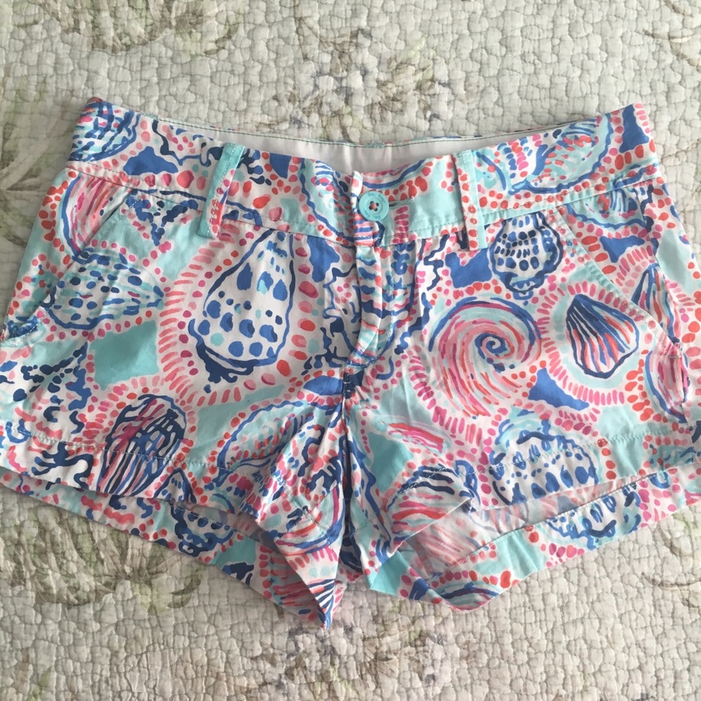 EUC Lilly Pulitzer Walsh Shorts
